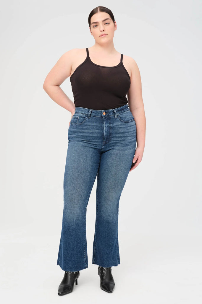 Nao - high rise bootcut jeans 30"