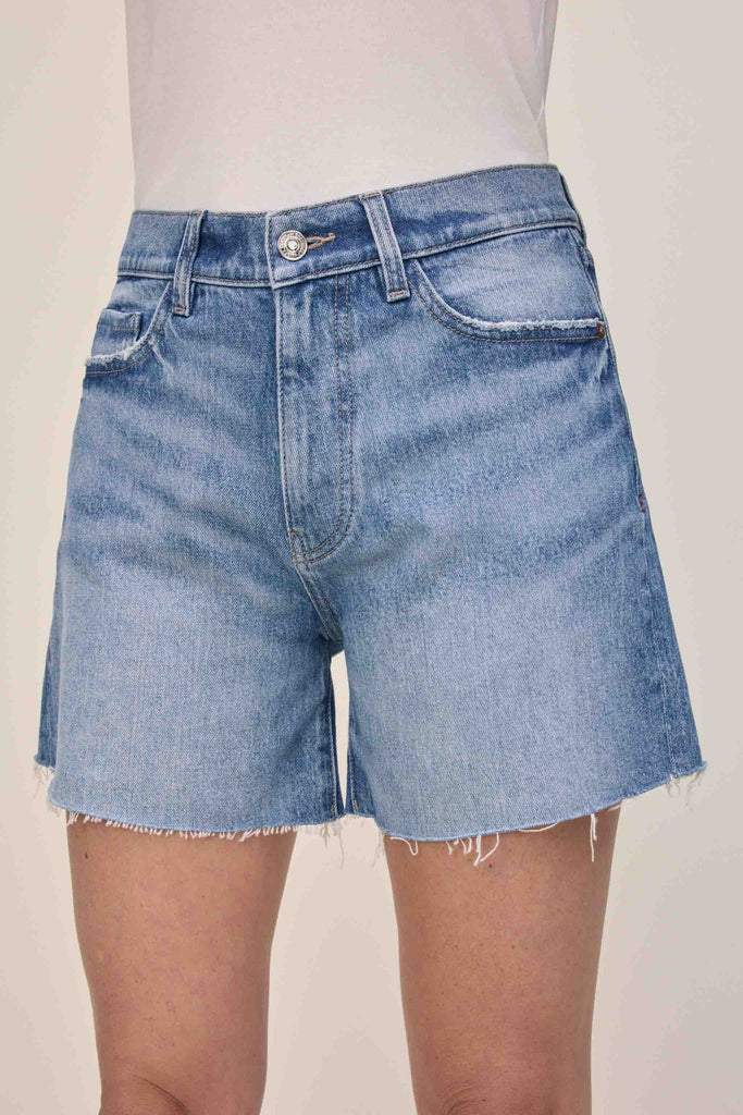 VVI Relaxed Jean Short