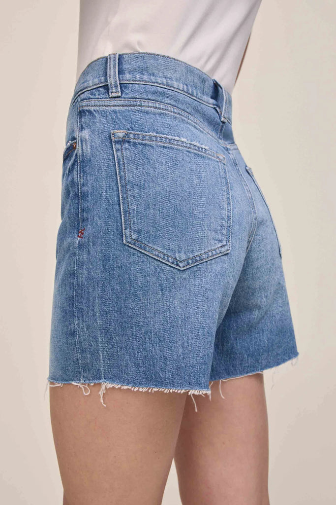 VVI Relaxed Jean Short